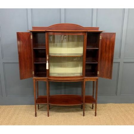 Antike Inlaid Vitrine aus Mahagoni im Kunsthandwerk Stil