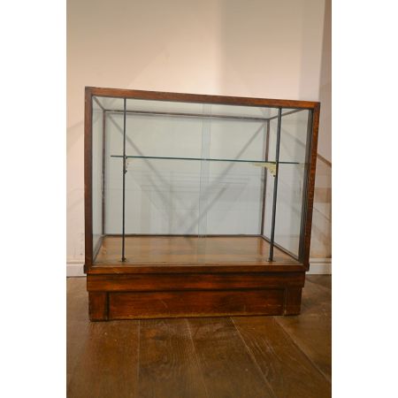 Antike Eichenholz Vitrine aus den 1920er Jahren