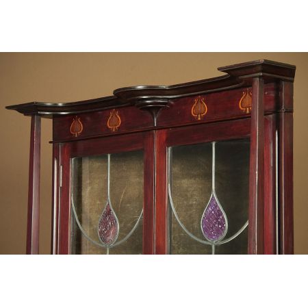 Antike Eckvitrine im Jugendstil von ca 1900