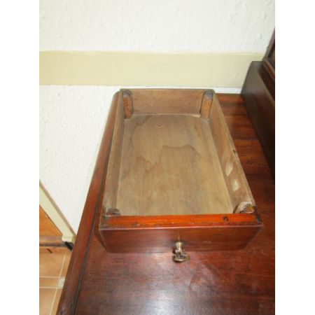 Antike Kommode aus Nussbaumholz Massivholz 1900