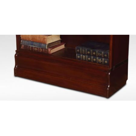 Paar antiker Bücherschränke von Globe Wernicke