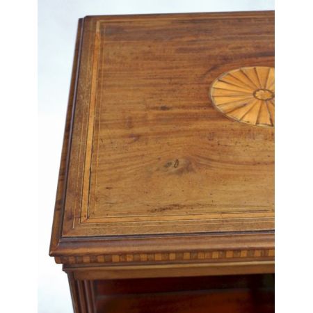 Antikes edwardianisches Inlaid Bücherregal aus Mahagoni von Maples