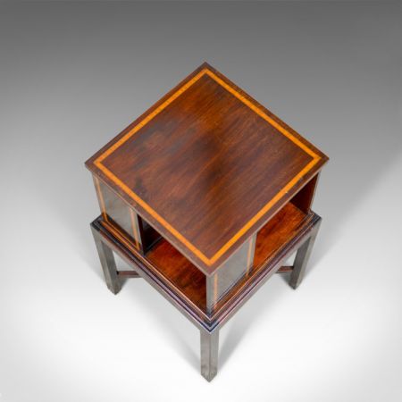 Antiker vierseitiger edwardianischer Bücherregalständer aus Walnussholz von ca 1910