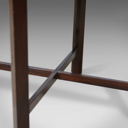 Antiker vierseitiger edwardianischer Bücherregalständer aus Walnussholz von ca 1910