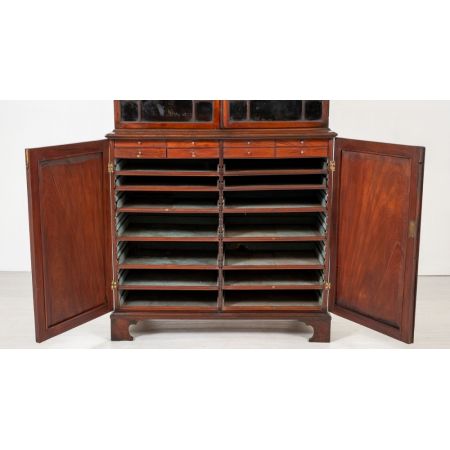 Antiker georgianischer library Bücherschrank aus massivem Mahagoni