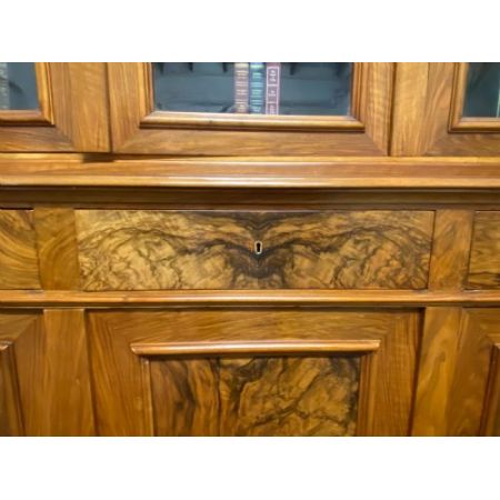 Französisches Bookcase aus Walnussholz Massivholz antik 19. Jahrhundert