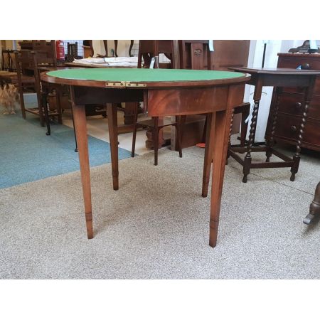Antiker demi lune Games Table aus Mahagoni Massivholz