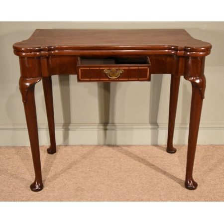 Antiker Games Table aus Massivholz 18. Jahrhundert