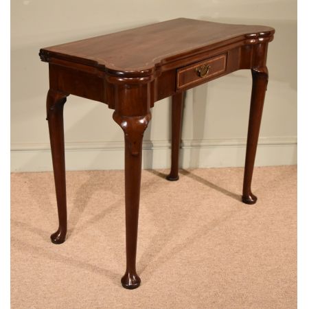 Antiker Games Table aus Massivholz 18. Jahrhundert