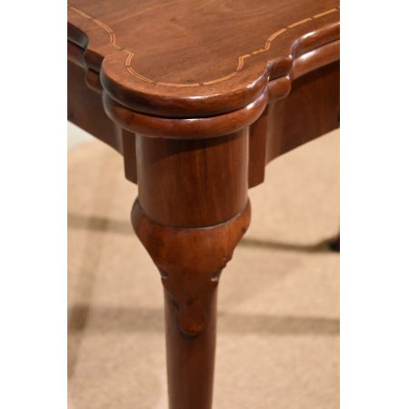 Antiker Games Table aus Massivholz 18. Jahrhundert