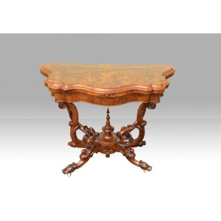 Antiker Games Table aus Wurzelnussholz Massivholz 1870
