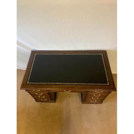 Antiker Mahagoni Sockelschreibtisch