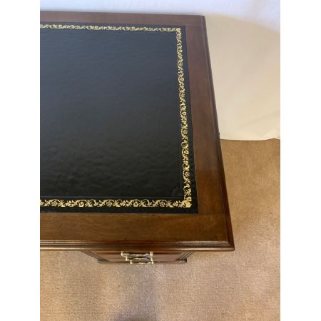 Antiker Mahagoni Sockelschreibtisch