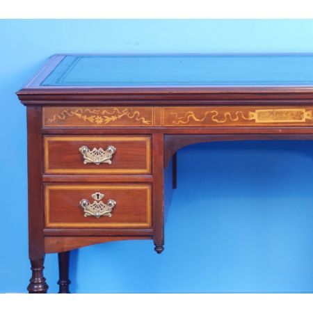 Antiker Mahagoni Schreibtisch aus Massivholz