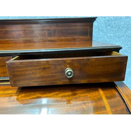 Antiker Zylinder Schreibtisch aus massivem Mahagoni