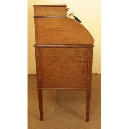 Antiker Schreibtisch aus massivem Satinholz 