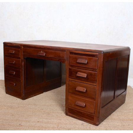 Antiker Pedestal Desk aus Mahagoni Massivholz 1920