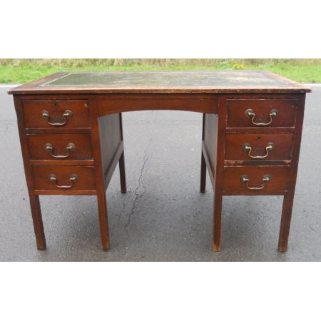 Antiker Pedestal Desk aus Eiche Massivholz