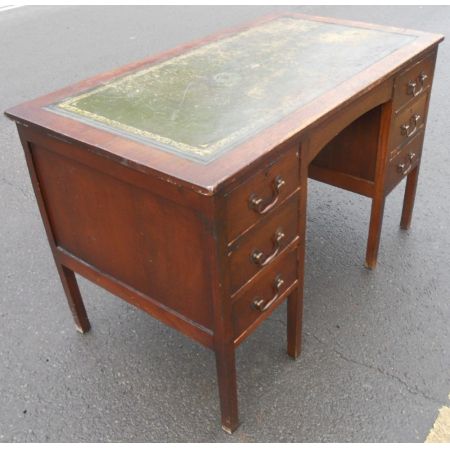 Antiker Pedestal Desk aus Eiche Massivholz