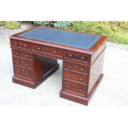 Antiker Pedestal Desk aus Mahagoni Massivholz englisch 1850