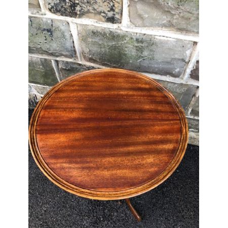 Antiker Mahagoni Wein Tisch