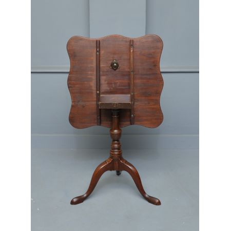 Antiker Mahagoni Weintisch