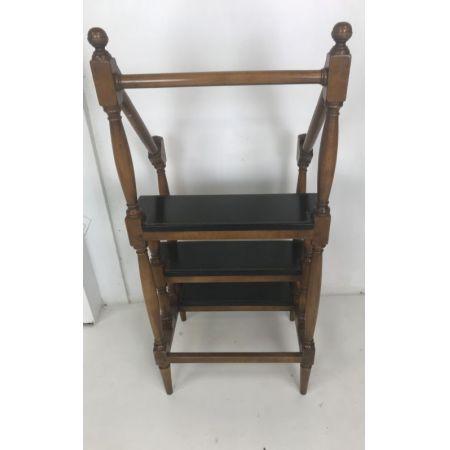 Antike Bibliotheksstufen