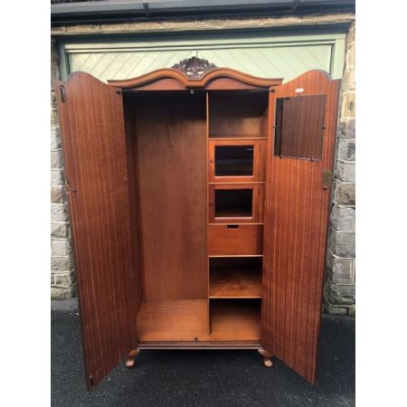 Antiker Kleiderschrank aus Wurzelnussholz Massivholz 1920