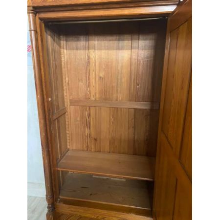Antiker, französischer Kleiderschrank (Armoire) aus Pitch Pine Kiefernholz Massivholz 19. Jahrhundert