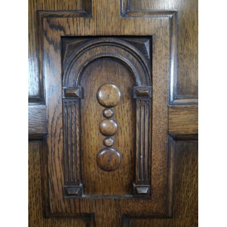 Antiker Kleiderschrank aus Eichenholz Massivholz 1920