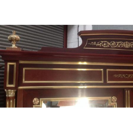 Antiker Schrank aus französischem Messing und Mahagoni von Paris Maker