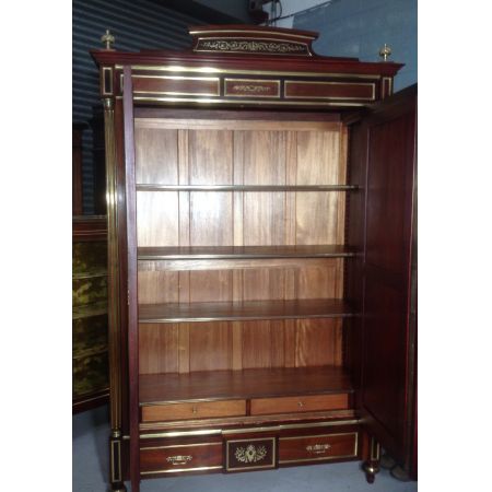Antiker Schrank aus französischem Messing und Mahagoni von Paris Maker