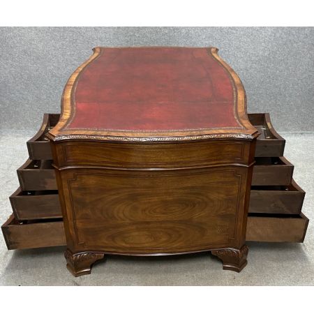 Hervorragender antiker Mahagoni-Partnerschreibtisch im Chippendale-Stil 