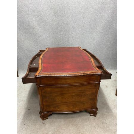 Hervorragender antiker Mahagoni-Partnerschreibtisch im Chippendale-Stil 