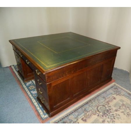 Großer antiker Eichenholz Partnerschreibtisch