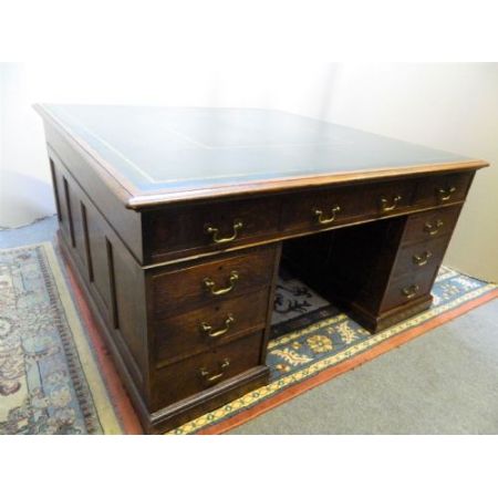 Großer antiker Eichenholz Partnerschreibtisch