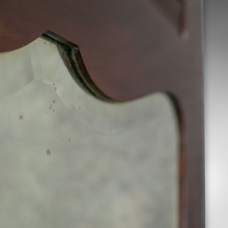 Antiker englischer Mahagoni Kleiderschrank von Maple und Co