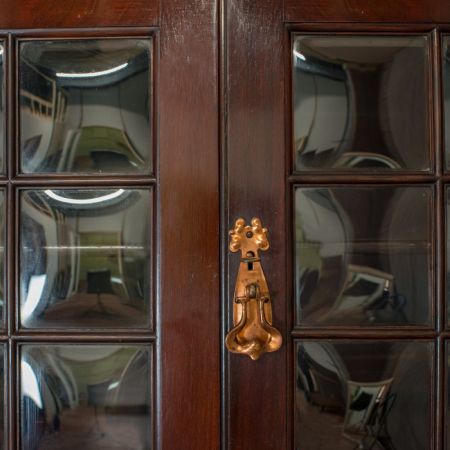 Antiker englischer Mahagoni Kleiderschrank von Maple und Co