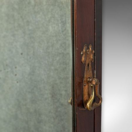 Antiker englischer Mahagoni Kleiderschrank von Maple und Co