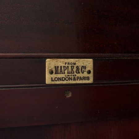 Antiker englischer Mahagoni Kleiderschrank von Maple und Co
