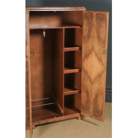 Antiker Art déco Kleiderschrank aus Nussbaumholz Massivholz 1930