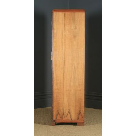 Antiker Art déco Kleiderschrank aus Nussbaumholz Massivholz 1930