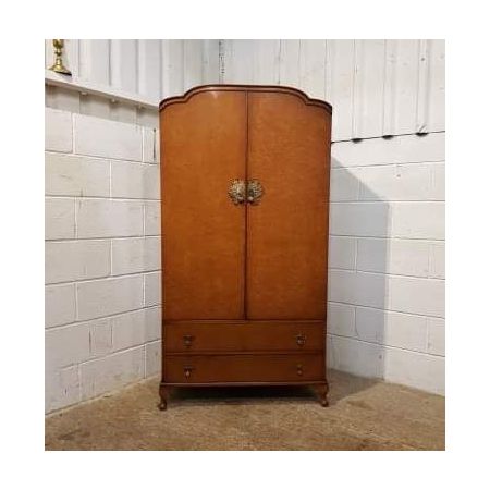 Antiker Kleiderschrank aus Ahorn- und Nussbaumholz Massivholz 1920