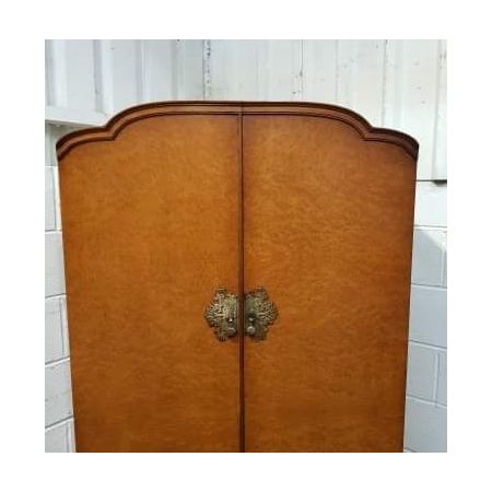 Antiker Kleiderschrank aus Ahorn- und Nussbaumholz Massivholz 1920