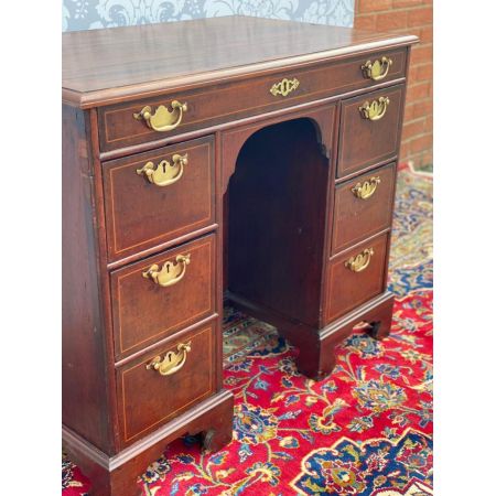 Antiker Mahagoni Schreibtisch aus der georgischen Epoche