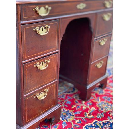 Antiker Mahagoni Schreibtisch aus der georgischen Epoche