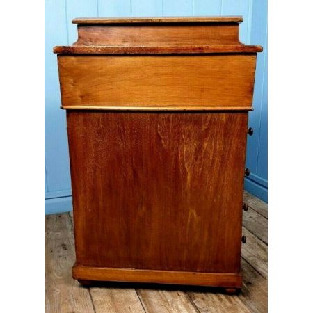 Antiker Davenport aus massivem Walnussholz