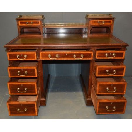 Antiker Inlaid Sockelschreibtisch aus Mahagoni