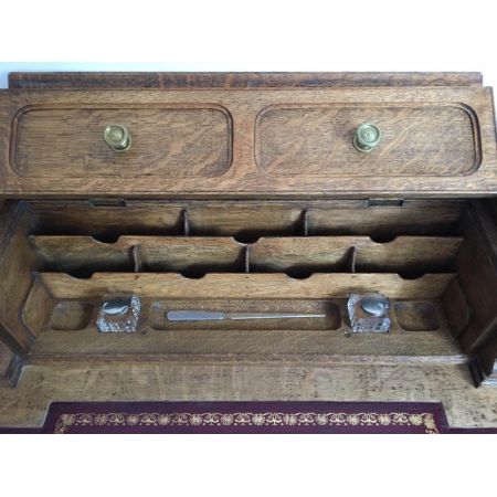 Antiker Eichenholz Sockelschreibtisch von Maple & Co