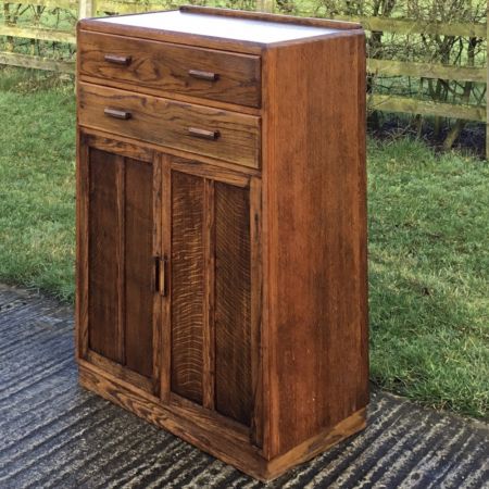 Antiker Nachtschränkchen aus hellem Eichenholz
